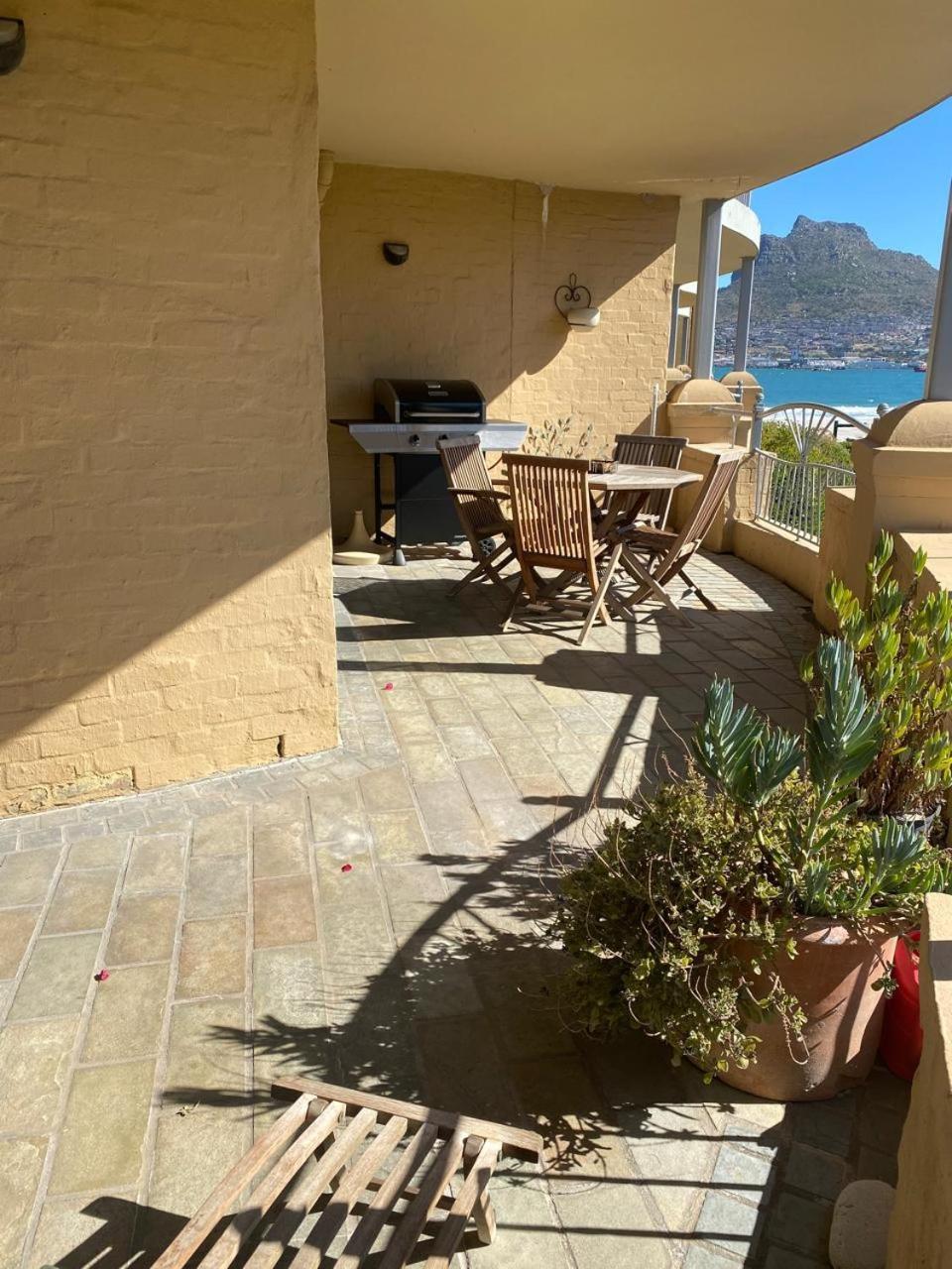On The Beach Hout Bay Bagian luar foto
